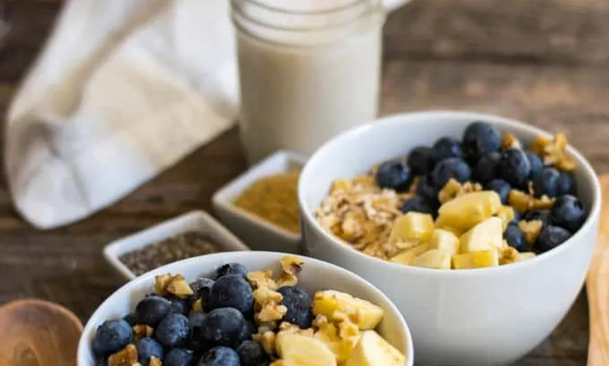 Blueberry oatmeal healthy breakfast bowl